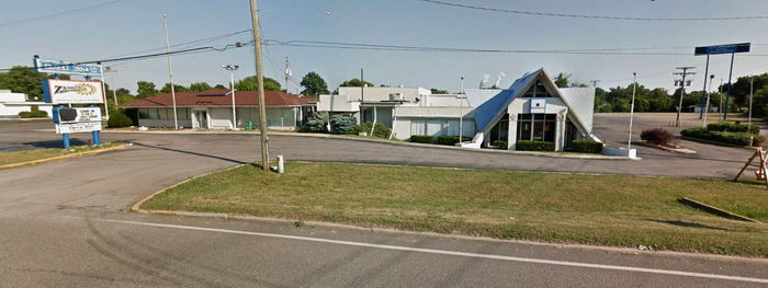 Howard Johnsons Restaurant - Monroe - 1440 N Dixie Hwy (newer photo)
